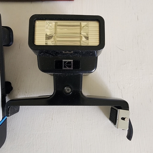 Kodak ek6 instant camera with accessories. - Picture 4 of 5